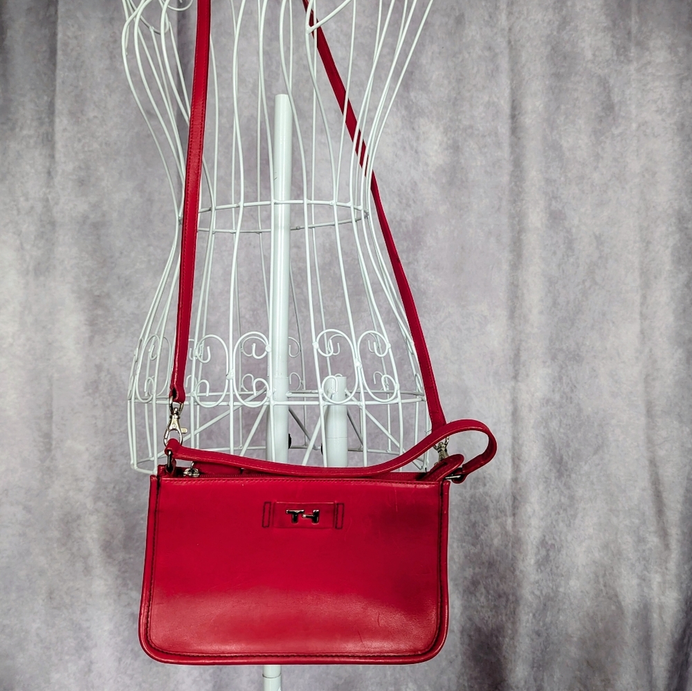 Elegant Red Leather Shoulder Bag